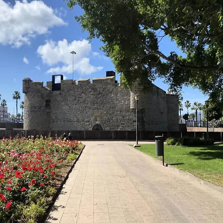 Apartment House In Palmas De Gran Canaria